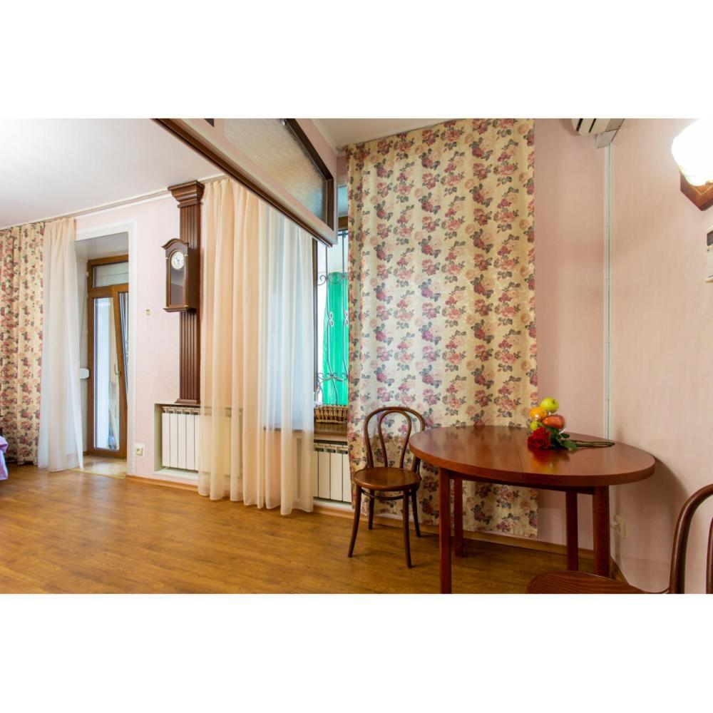 Бакулина 14 Appartement Charkov Buitenkant foto